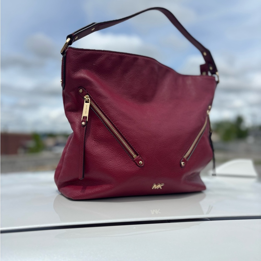 Michael Kors Scarlett Red Leather Evie Shoulder Bag-  Beautiful! - Picture 2 of 13